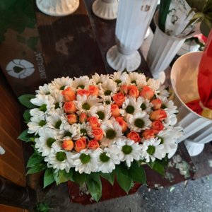 Aranjament florar in cutie