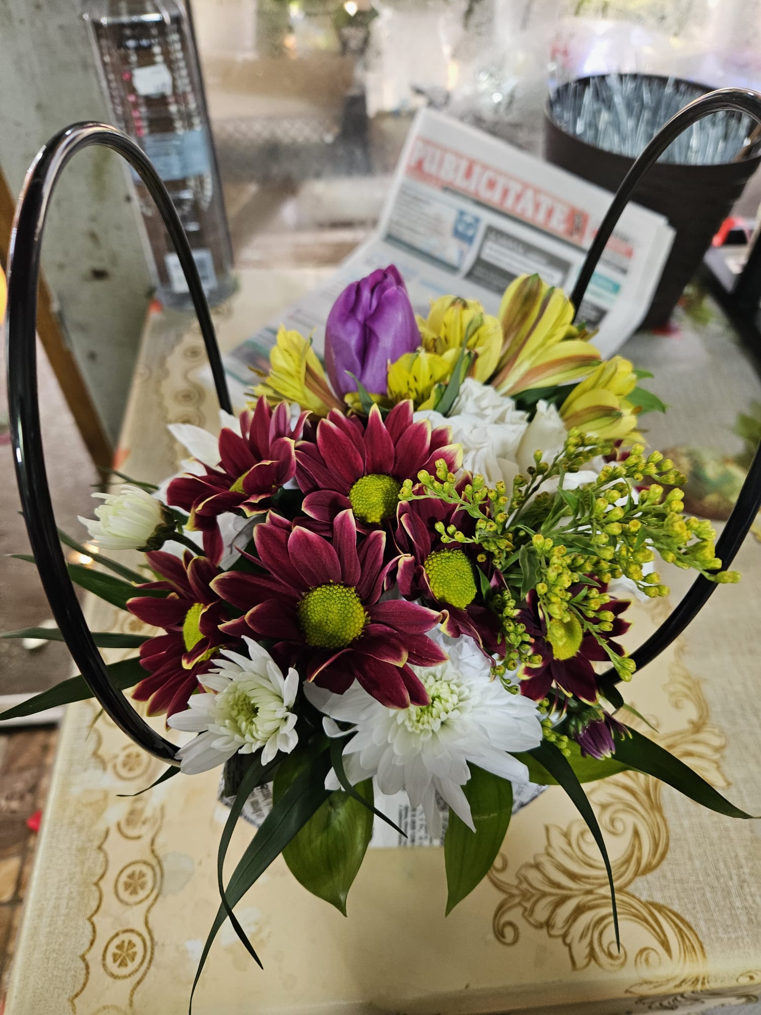 Aranjament florar in cutie